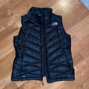 North face Women’s 550 Vest